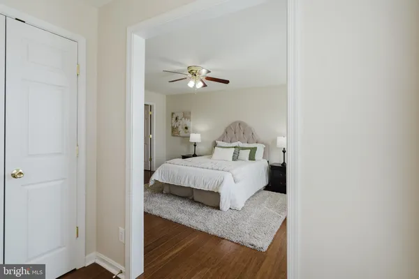 $695,000 | 33 Hummingbird Lane, Newark, DE 19711