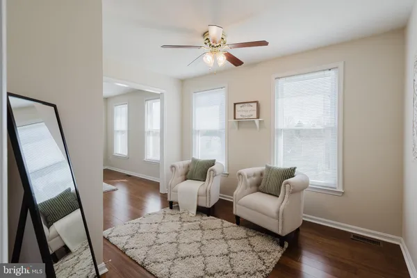 $695,000 | 33 Hummingbird Lane, Newark, DE 19711