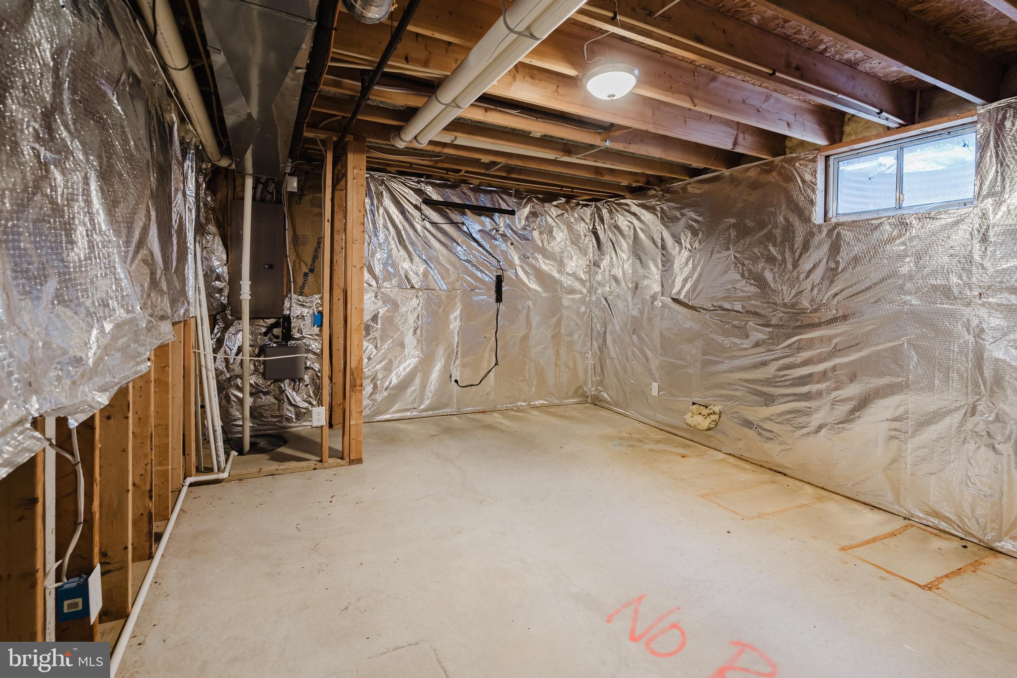33 Hummingbird Lane Newark, DE 19711 - Photo 46 of 61 a view of walk in closet with clothes