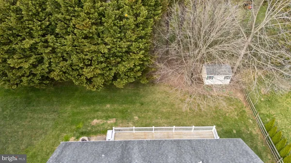 $695,000 | 33 Hummingbird Lane, Newark, DE 19711