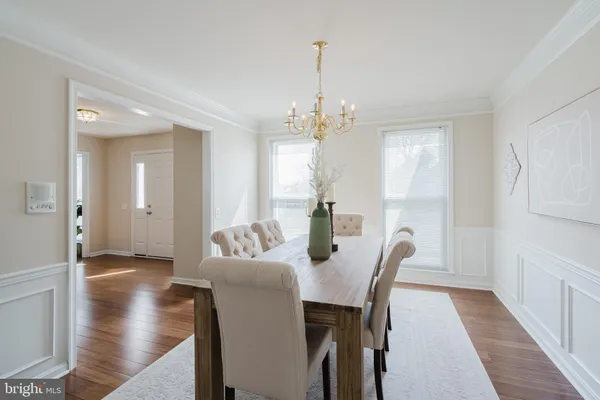 $695,000 | 33 Hummingbird Lane, Newark, DE 19711