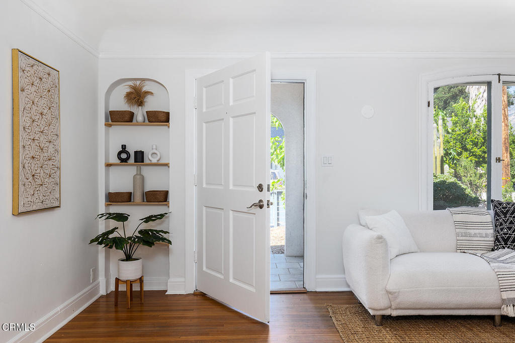 494 Alberta Street Altadena, CA 91001 - Photo 5 of 28 494 Alberta St 008-mls