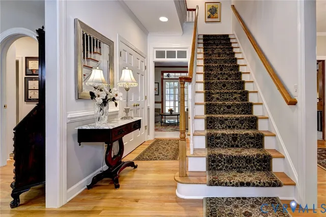 a view of entryway and hall