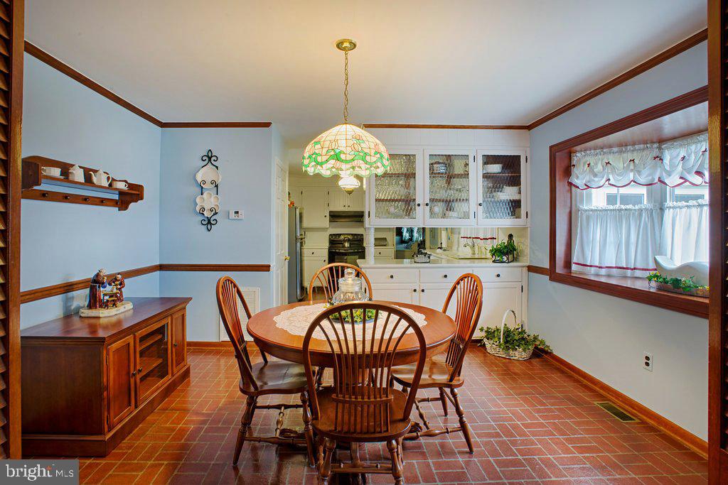 285 Schottie Road Littlestown, PA 17340 - Photo 7 of 20 Gallery Image 7