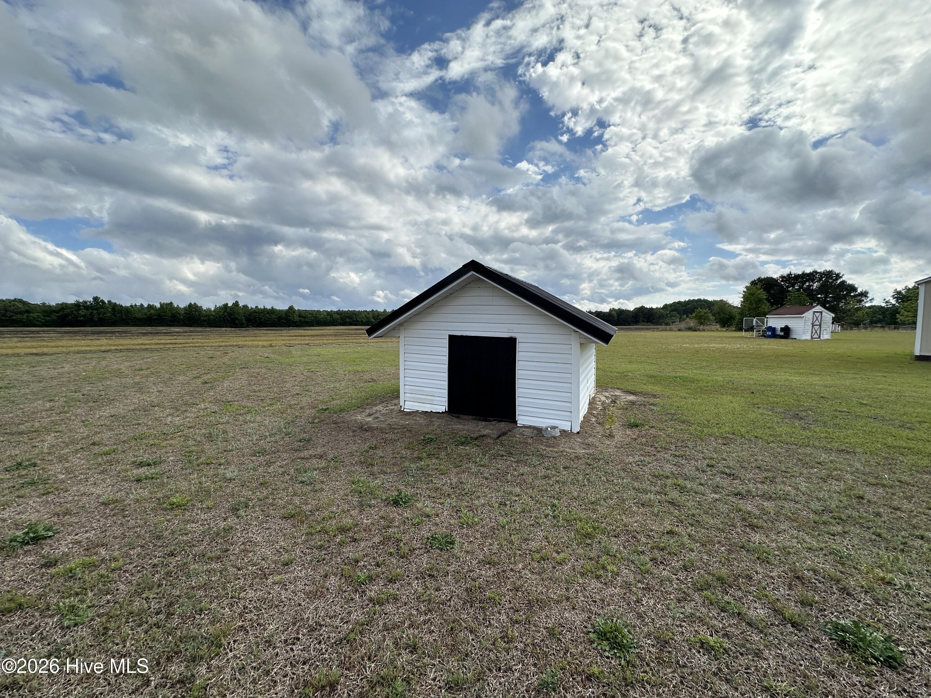 1198 Kenan Weeks Road Newton Grove, NC 28366 - Photo 36 of 43 Pump House-Well is dry