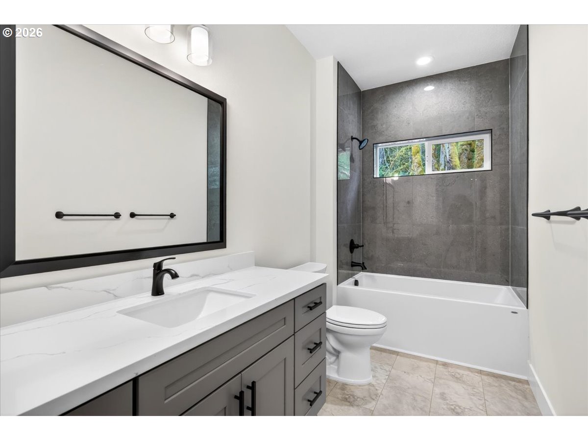 57936 Timber Road Vernonia, OR 97064 - Photo 31 of 48 Bathroom