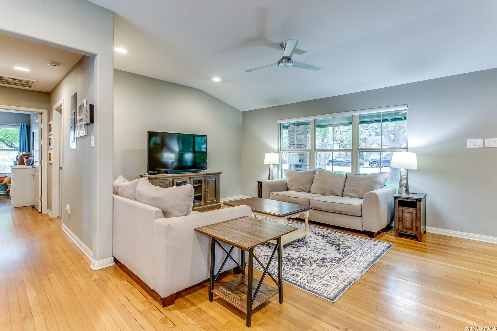 411 Garraty Road Terrell Hills, TX 78209 - Photo 12 of 28