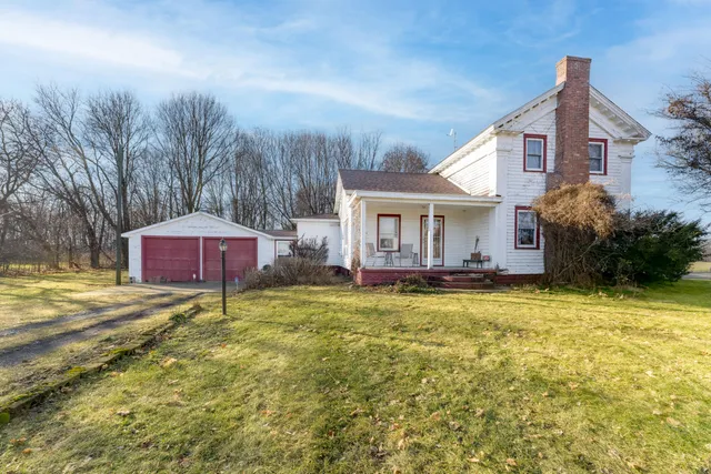 $350,000 | 54516 Silver Street, Mendon, MI 49072