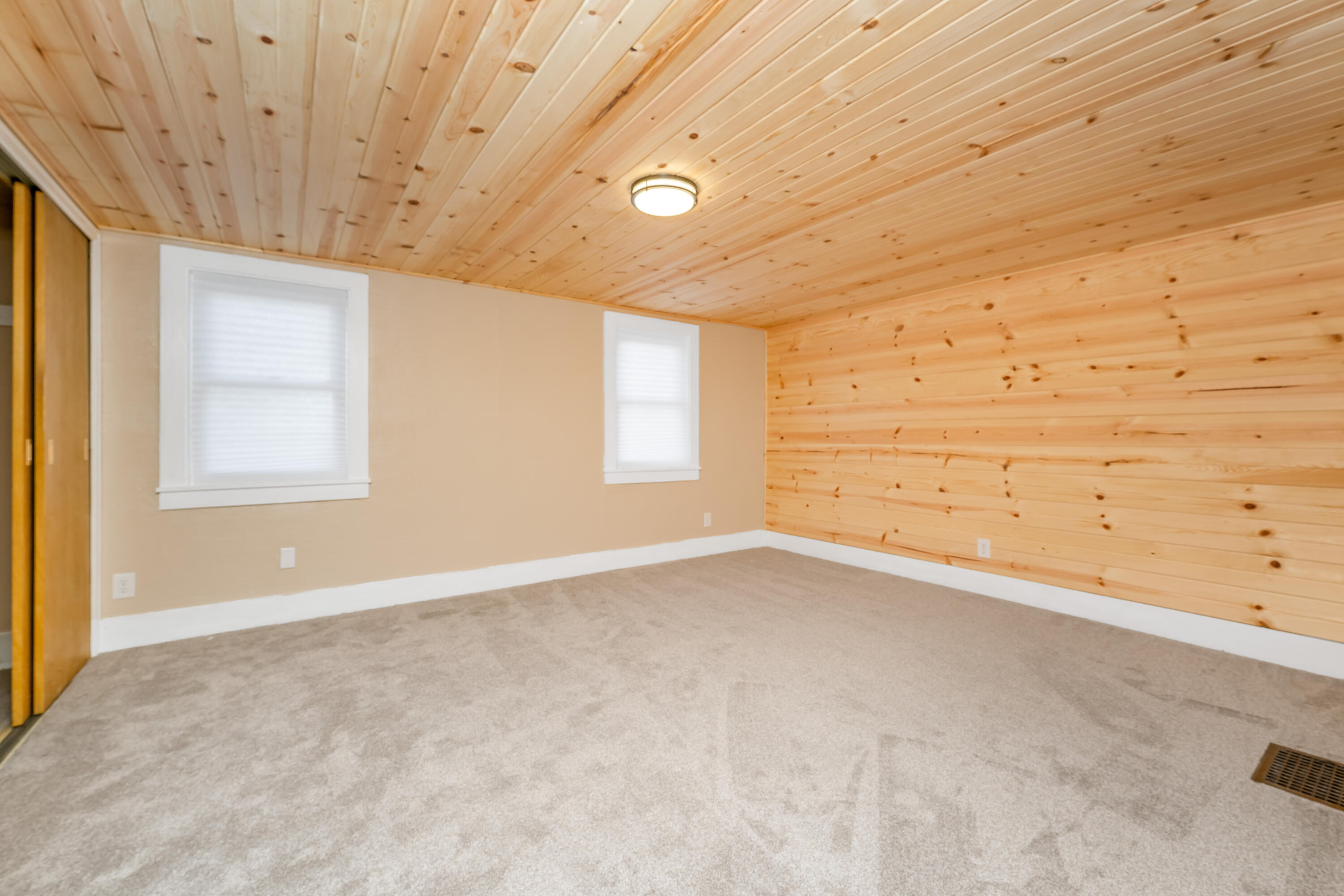 54516 Silver Street Mendon, MI 49072 - Photo 15 of 37 DSC02427