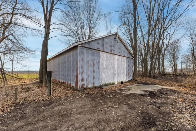 $350,000 | 54516 Silver Street, Mendon, MI 49072