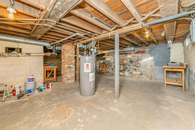 $350,000 | 54516 Silver Street, Mendon, MI 49072