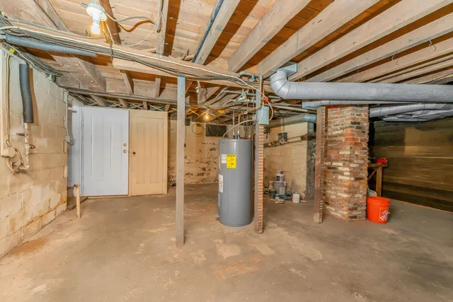 $350,000 | 54516 Silver Street, Mendon, MI 49072