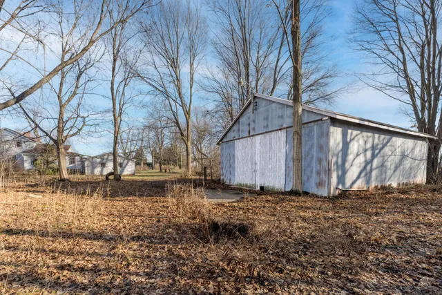 $350,000 | 54516 Silver Street, Mendon, MI 49072