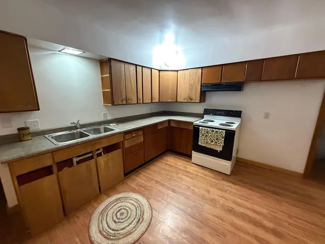 $350,000 | 54516 Silver Street, Mendon, MI 49072