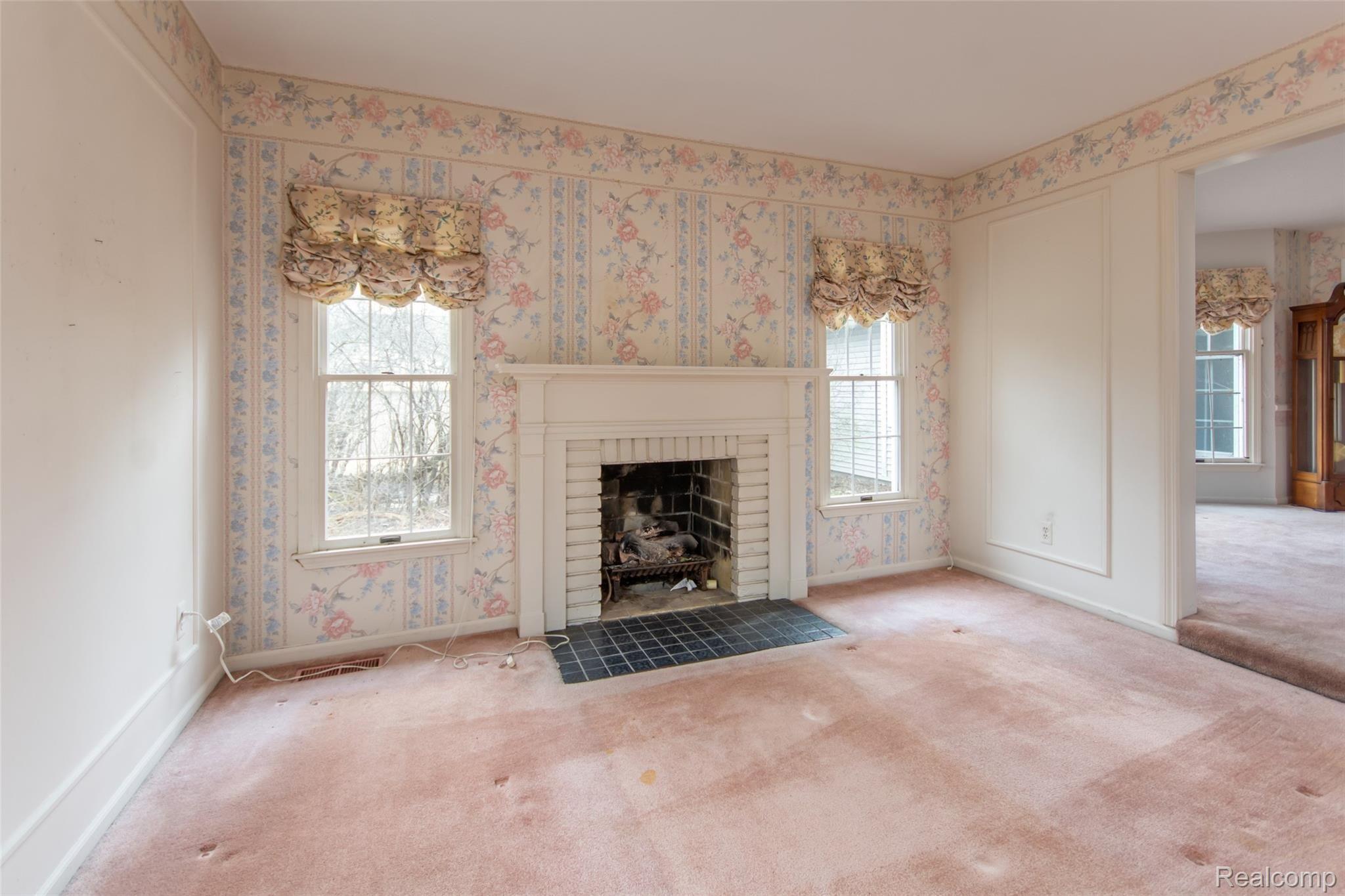 8475 Bridge Road Grosse Ile, MI 48138 - Photo 7 of 68 DSC_4506enf.jpg