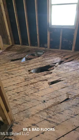 $99,900 | 338 Davis Road, Byhalia, MS 38611