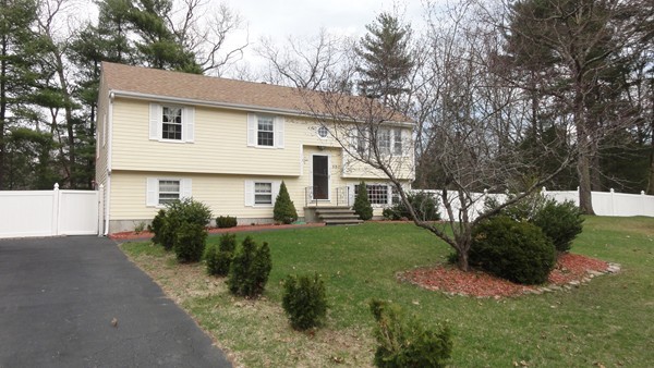 33 Chatham Road Billerica, MA 01821 - Photo 3 of 29