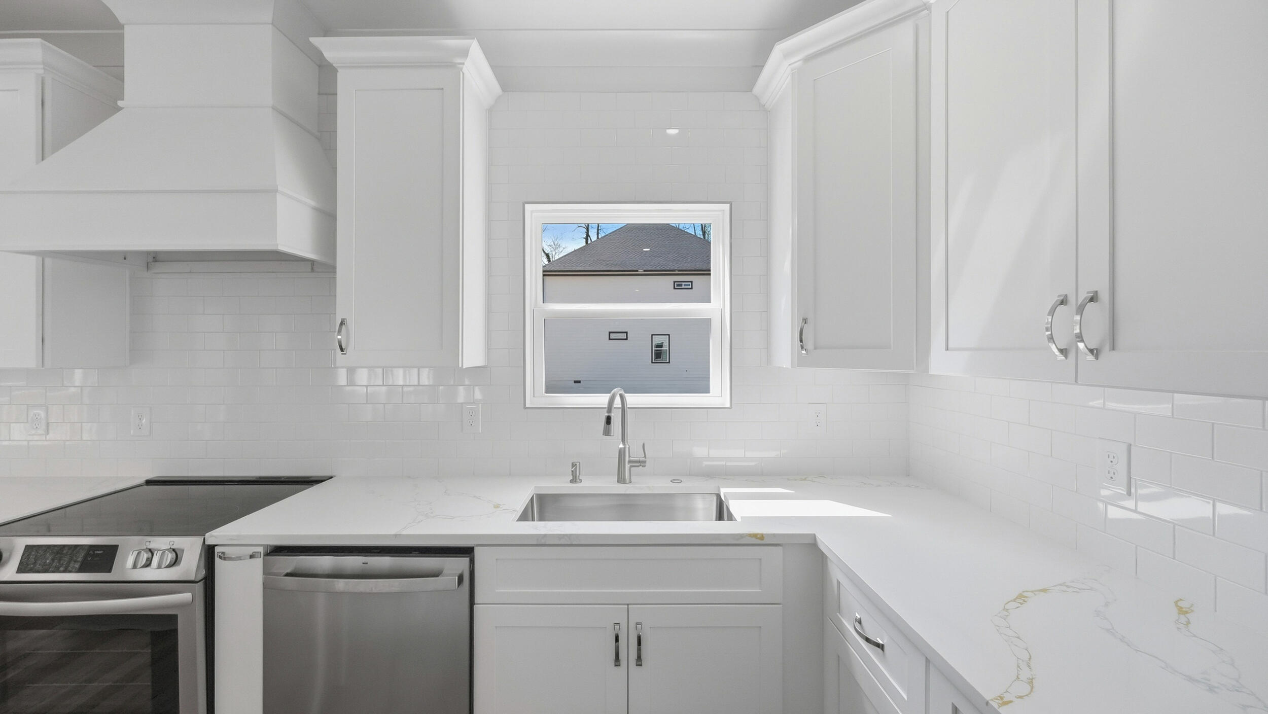 930 Lullwater Road Red Bank, TN 37405 - Photo 13 of 54 930 lullwater rd-16