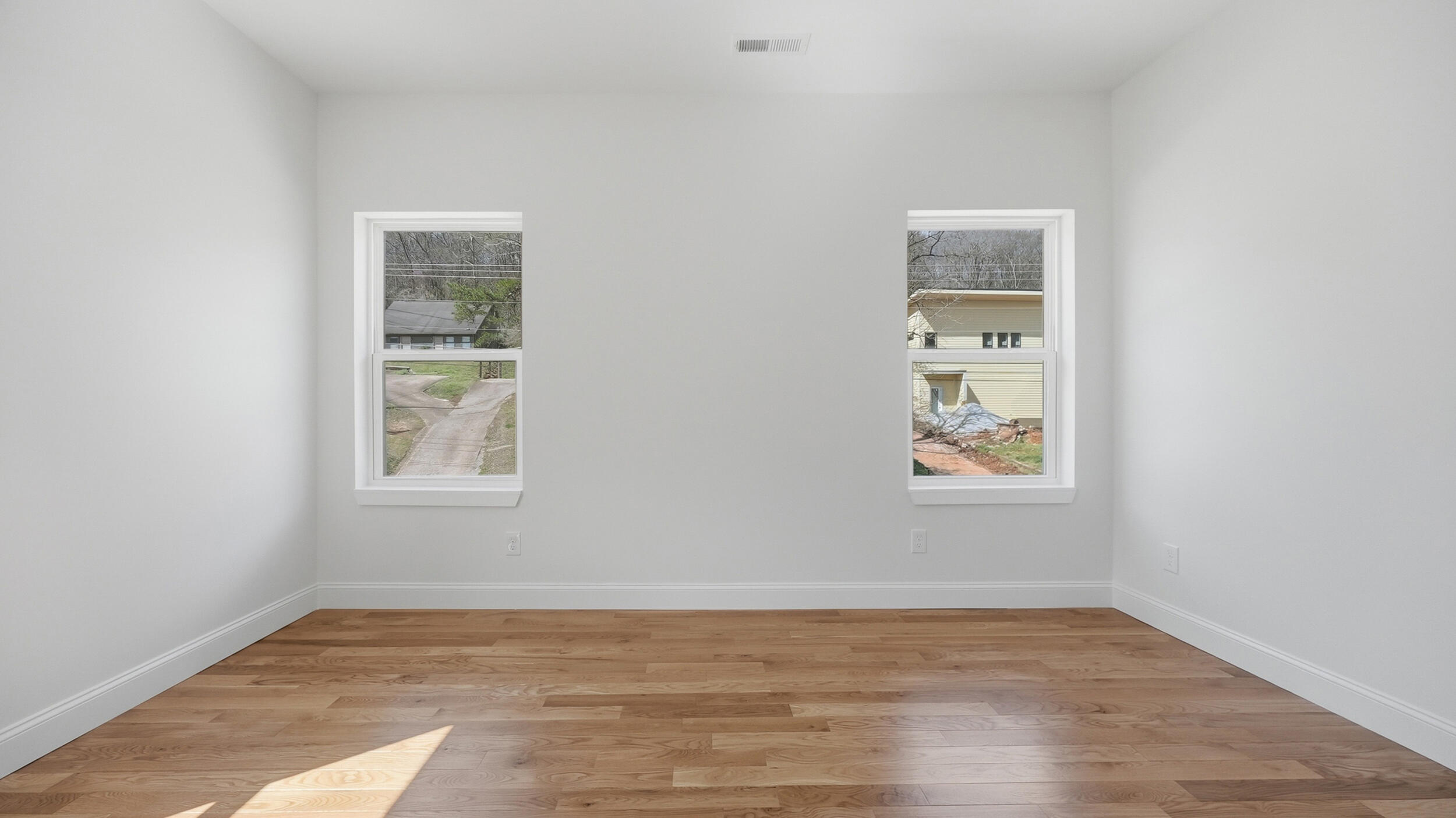 930 Lullwater Road Red Bank, TN 37405 - Photo 37 of 54 930 lullwater rd-41