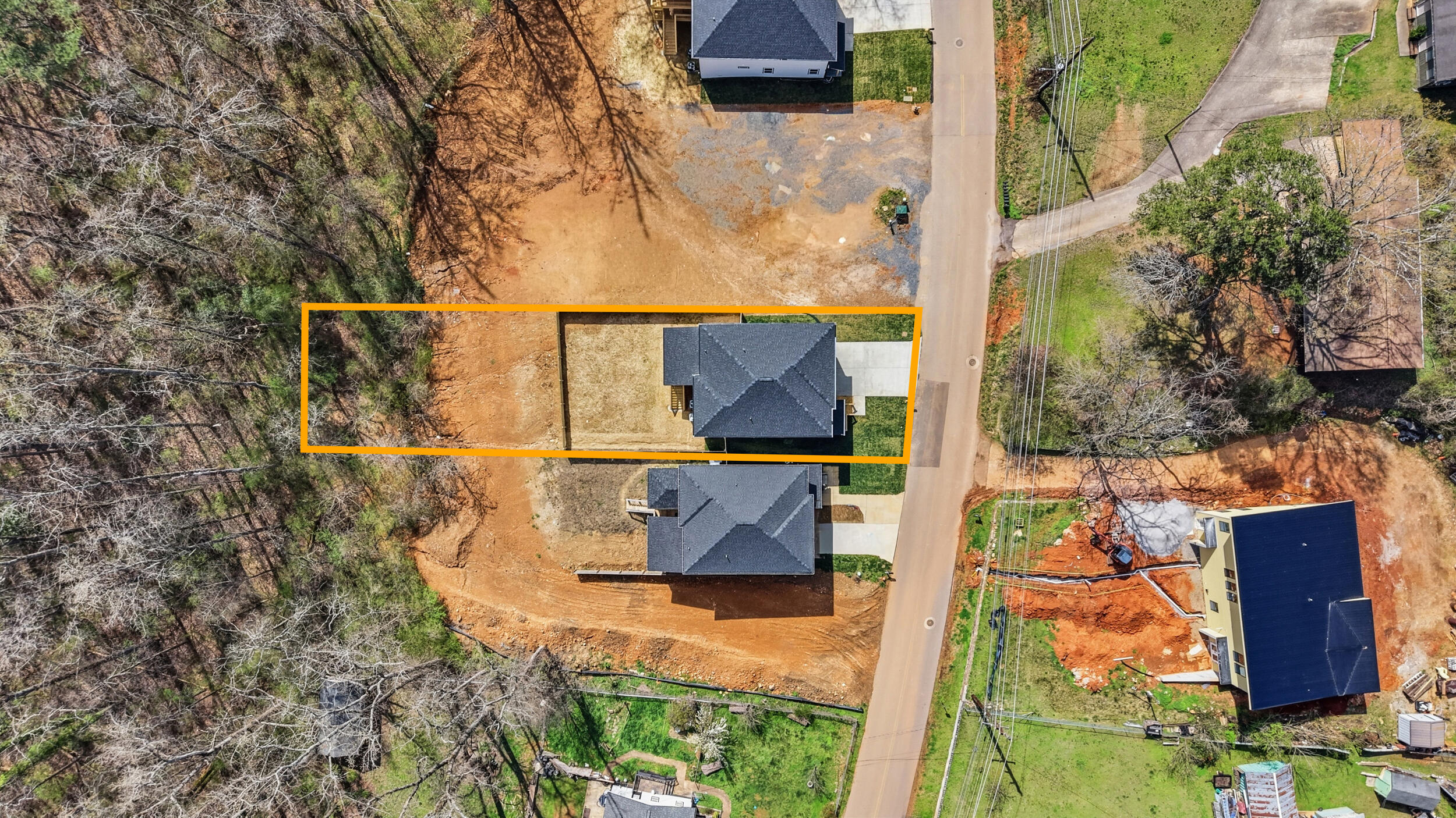 930 Lullwater Road Red Bank, TN 37405 - Photo 4 of 54 930 lullwater rd-54