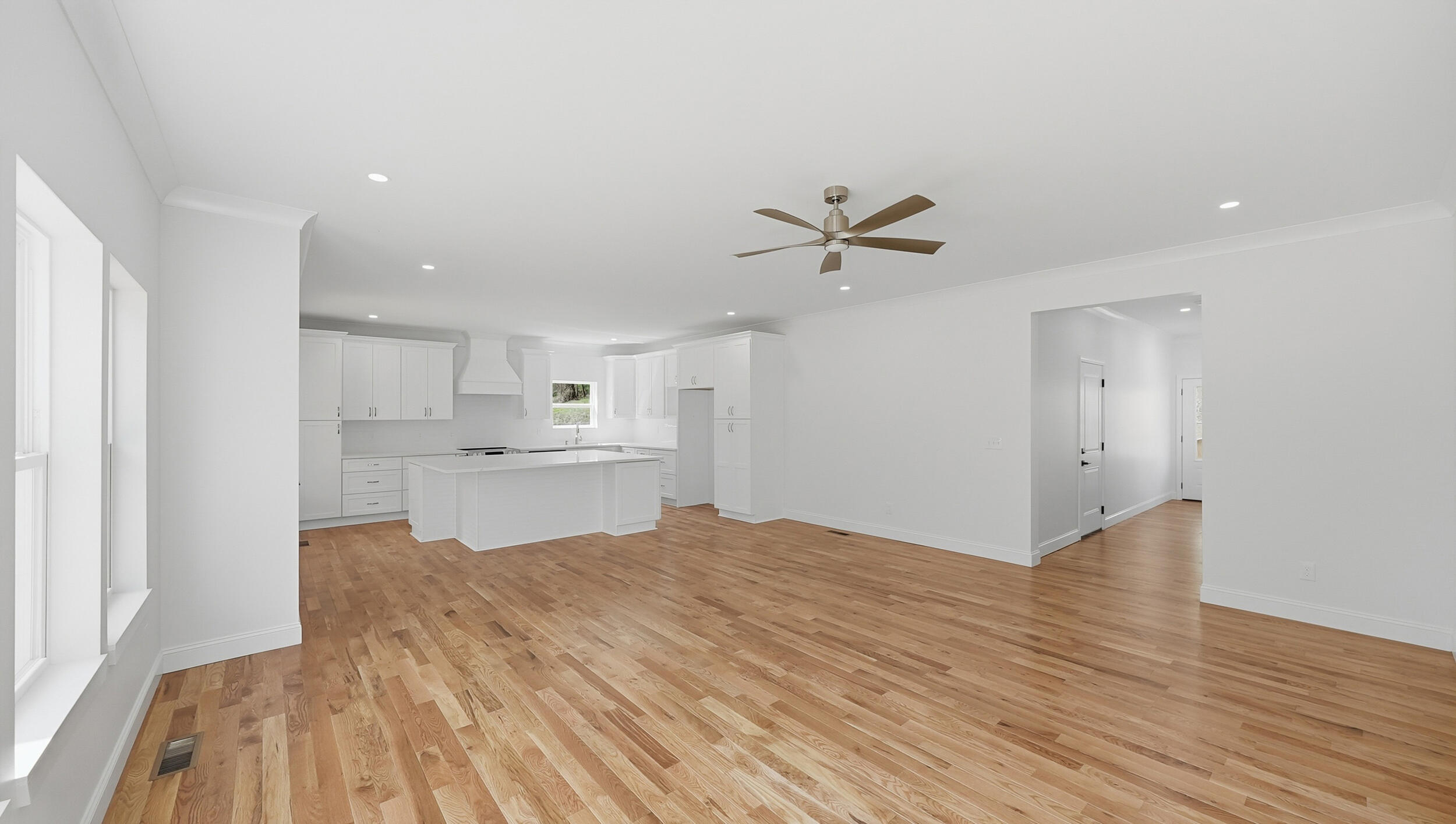 930 Lullwater Road Red Bank, TN 37405 - Photo 7 of 54 930 lullwater rd-10