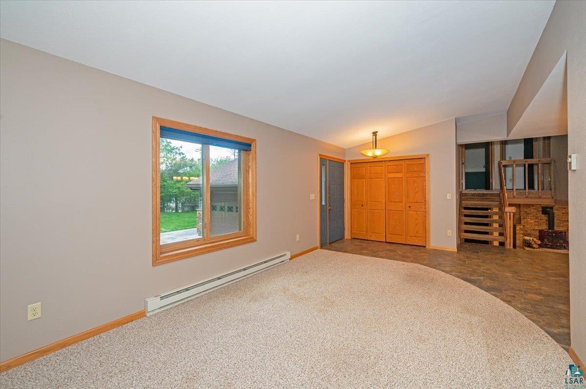 420 Hartley Lane Duluth, MN 55803 - Photo 5 of 29