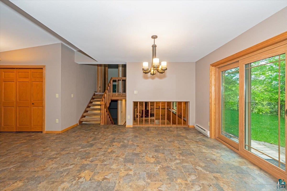 420 Hartley Lane Duluth, MN 55803 - Photo 8 of 29