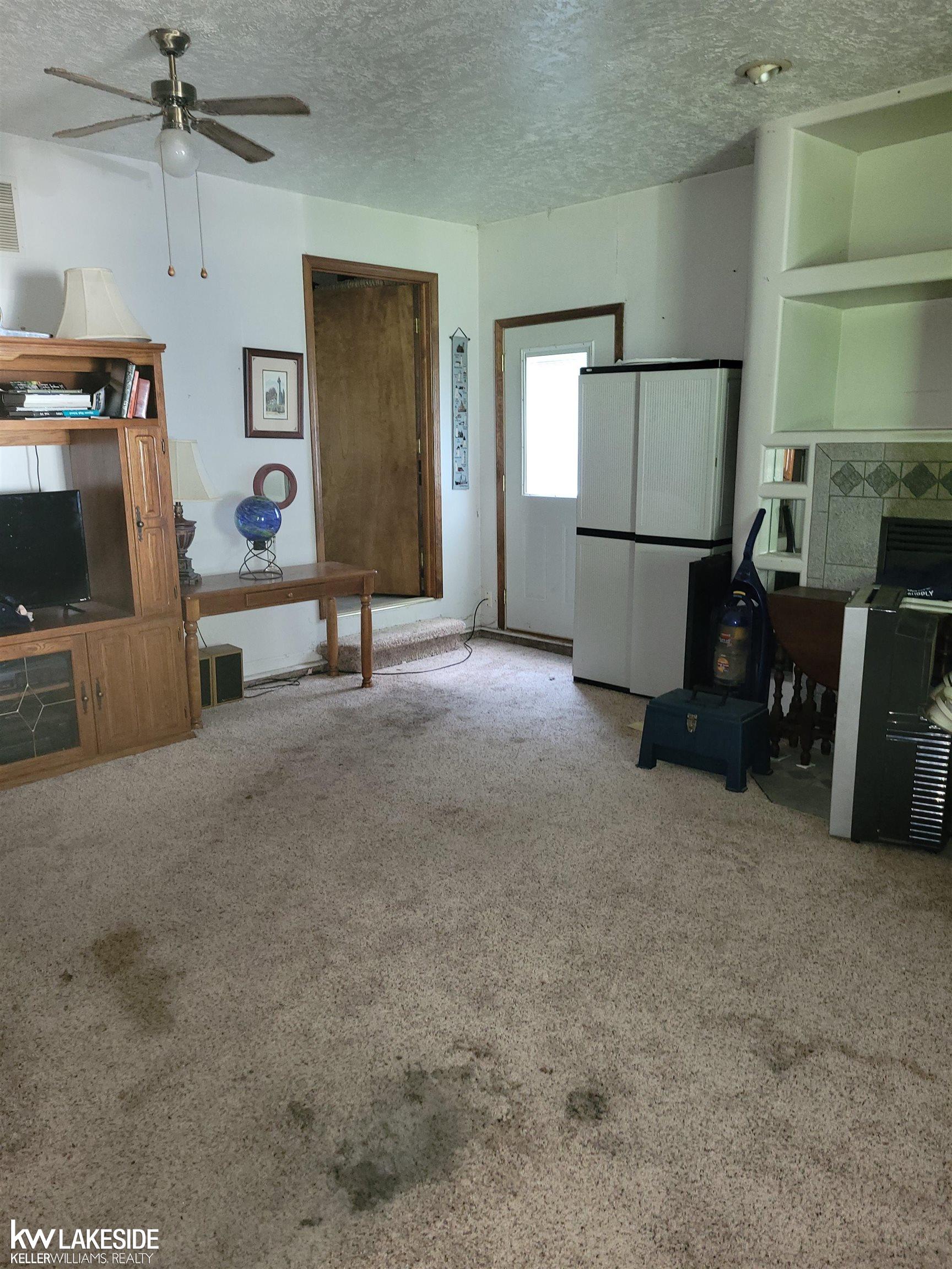 9326 Maple Road Algonac, MI 48001 - Photo 15 of 19