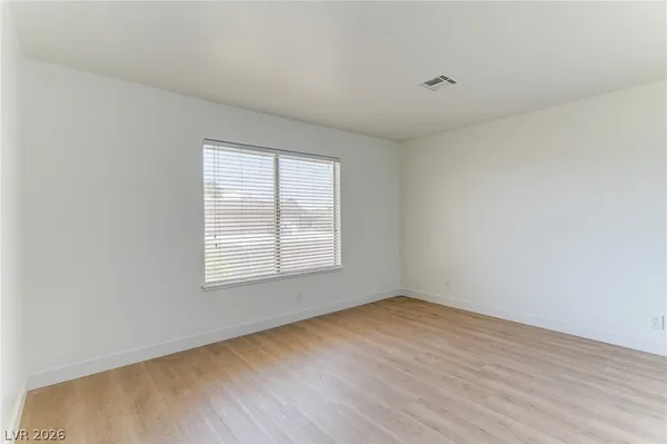 $1,945 | 6224 Meadow Vista Lane, Las Vegas, NV 89103