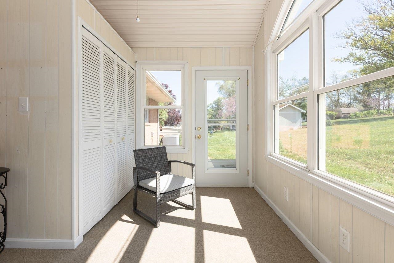 947 Greendale Road Harrisonburg, VA 22801 - Photo 15 of 54