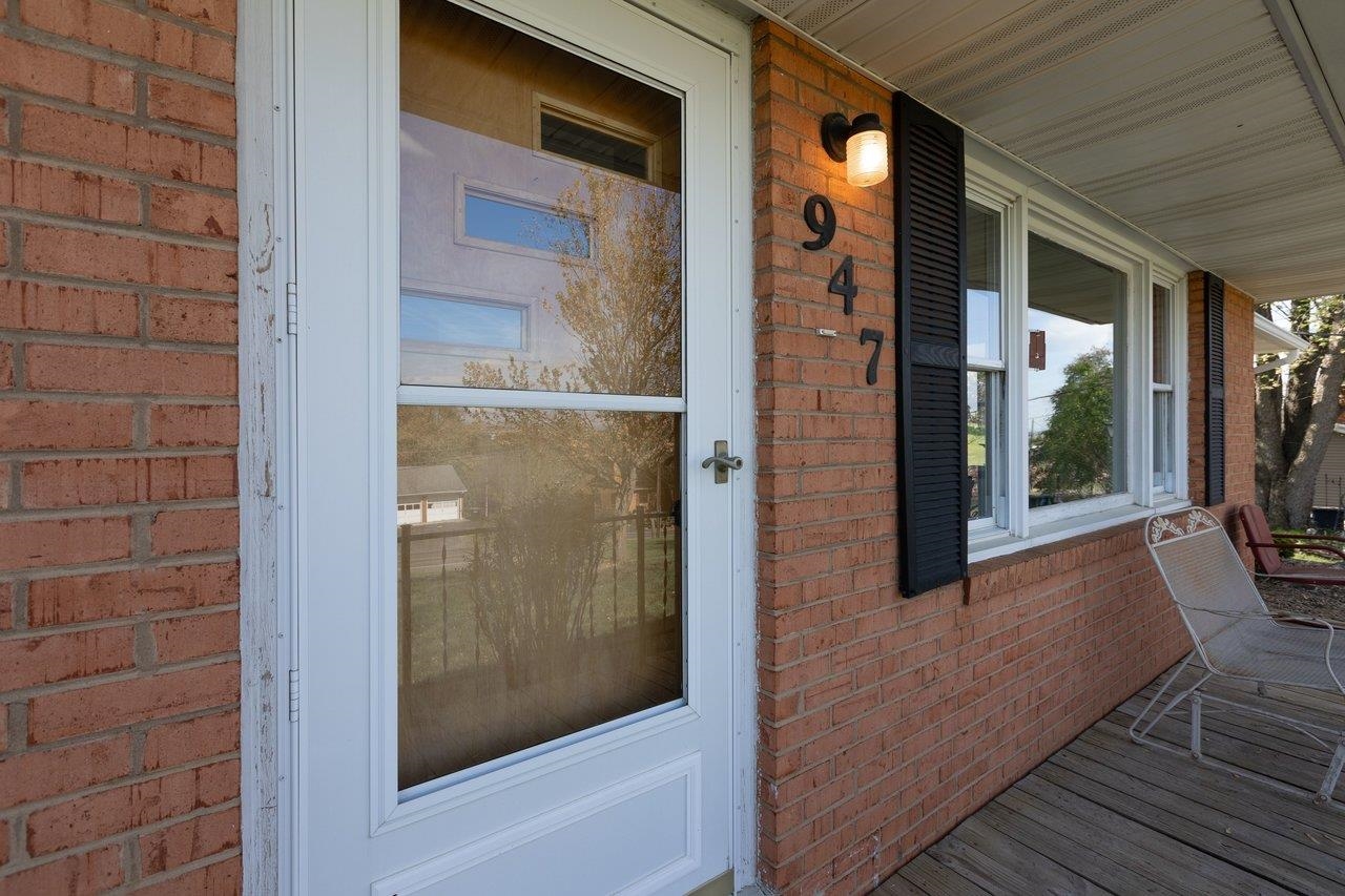 947 Greendale Road Harrisonburg, VA 22801 - Photo 2 of 54