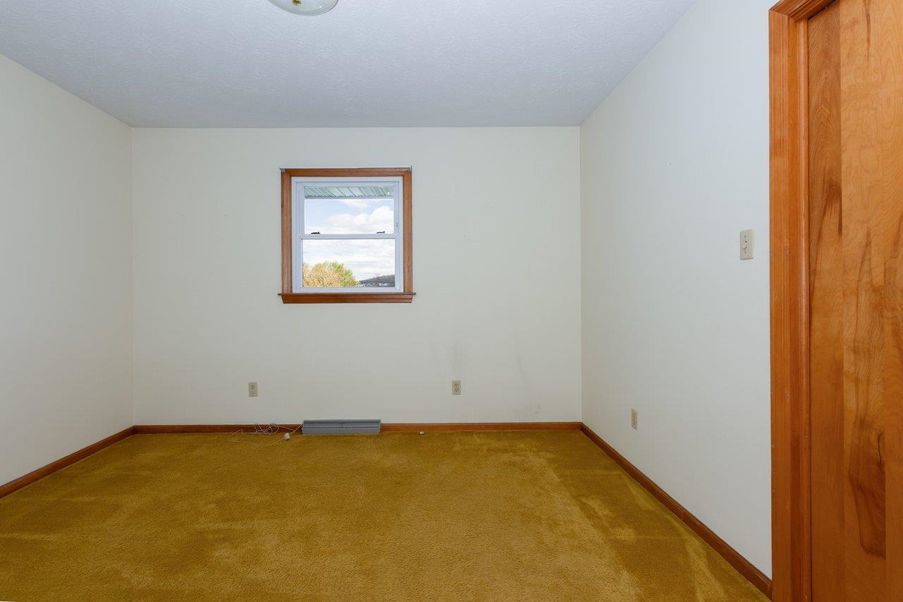 947 Greendale Road Harrisonburg, VA 22801 - Photo 21 of 54