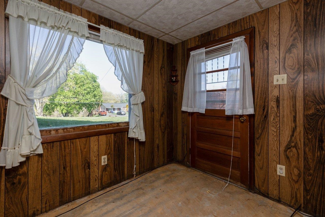 947 Greendale Road Harrisonburg, VA 22801 - Photo 27 of 54