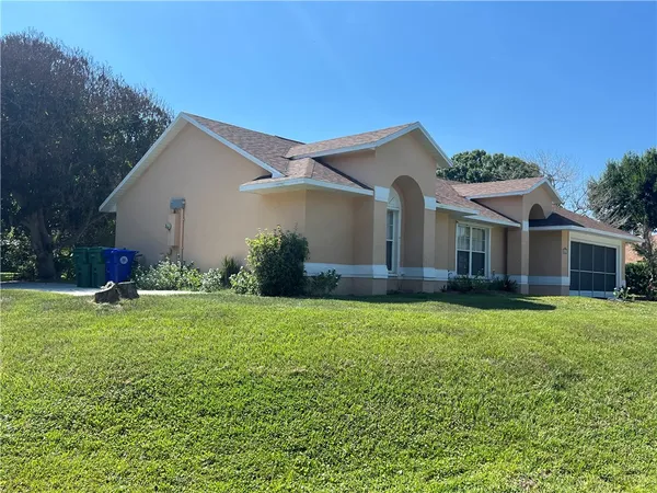$380,000 | 1811 Shakespeare Street, Sebastian, FL 32958