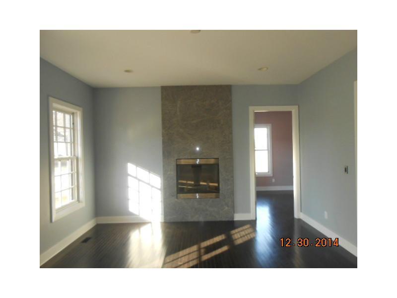 1964 Rhettsbury Street Carmel, IN 46032 - Photo 3 of 11 Gallery Image 3