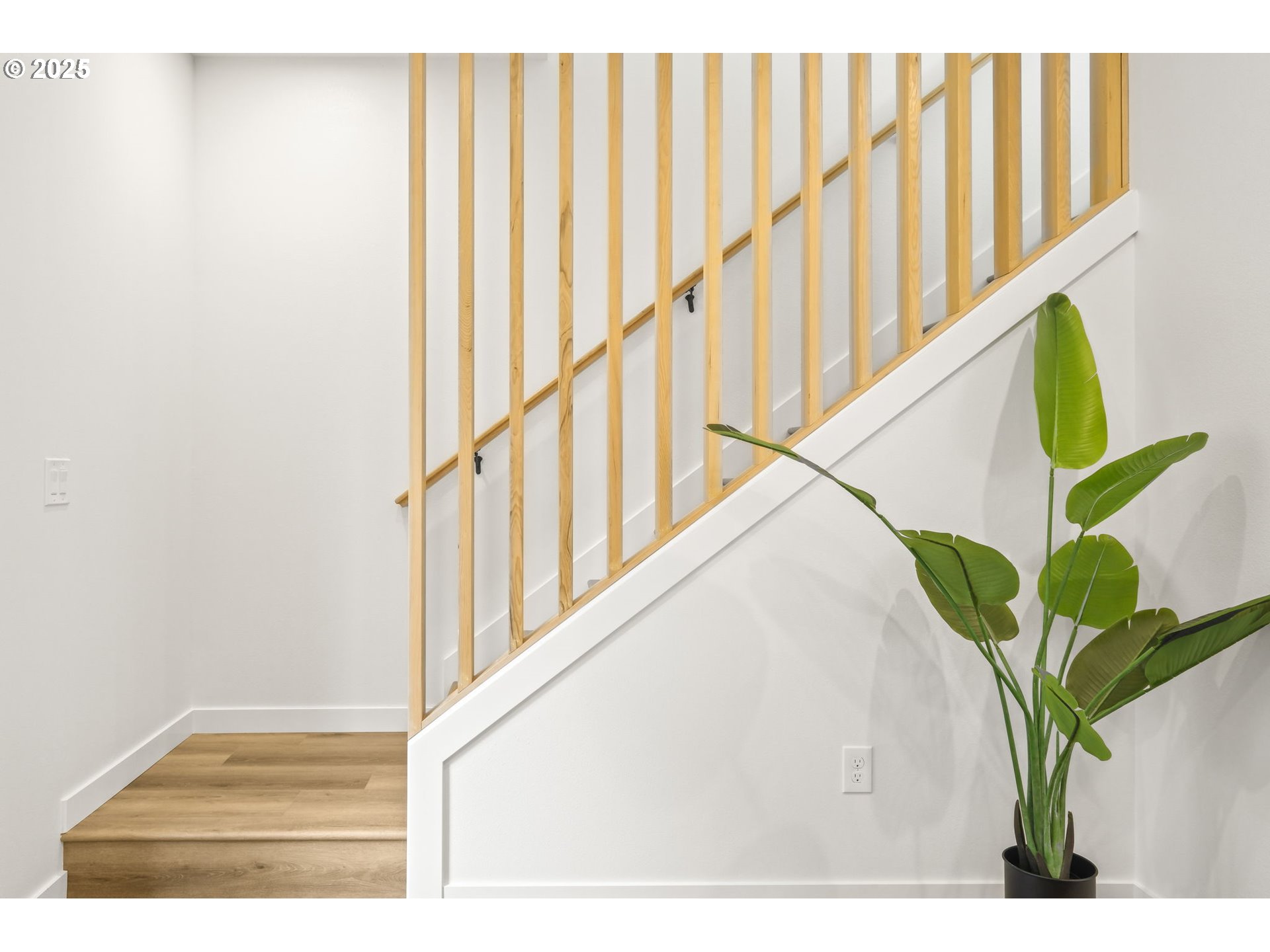 3528 Northeast 44th Avenue Portland, OR 97213 - Photo 16 of 33