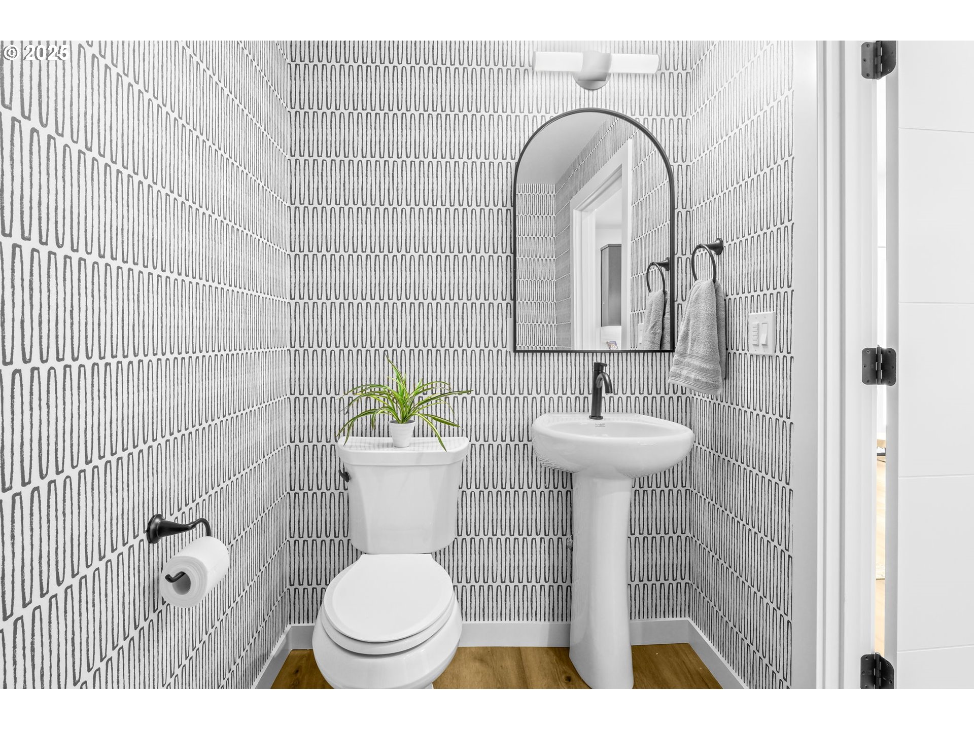 3528 Northeast 44th Avenue Portland, OR 97213 - Photo 18 of 33