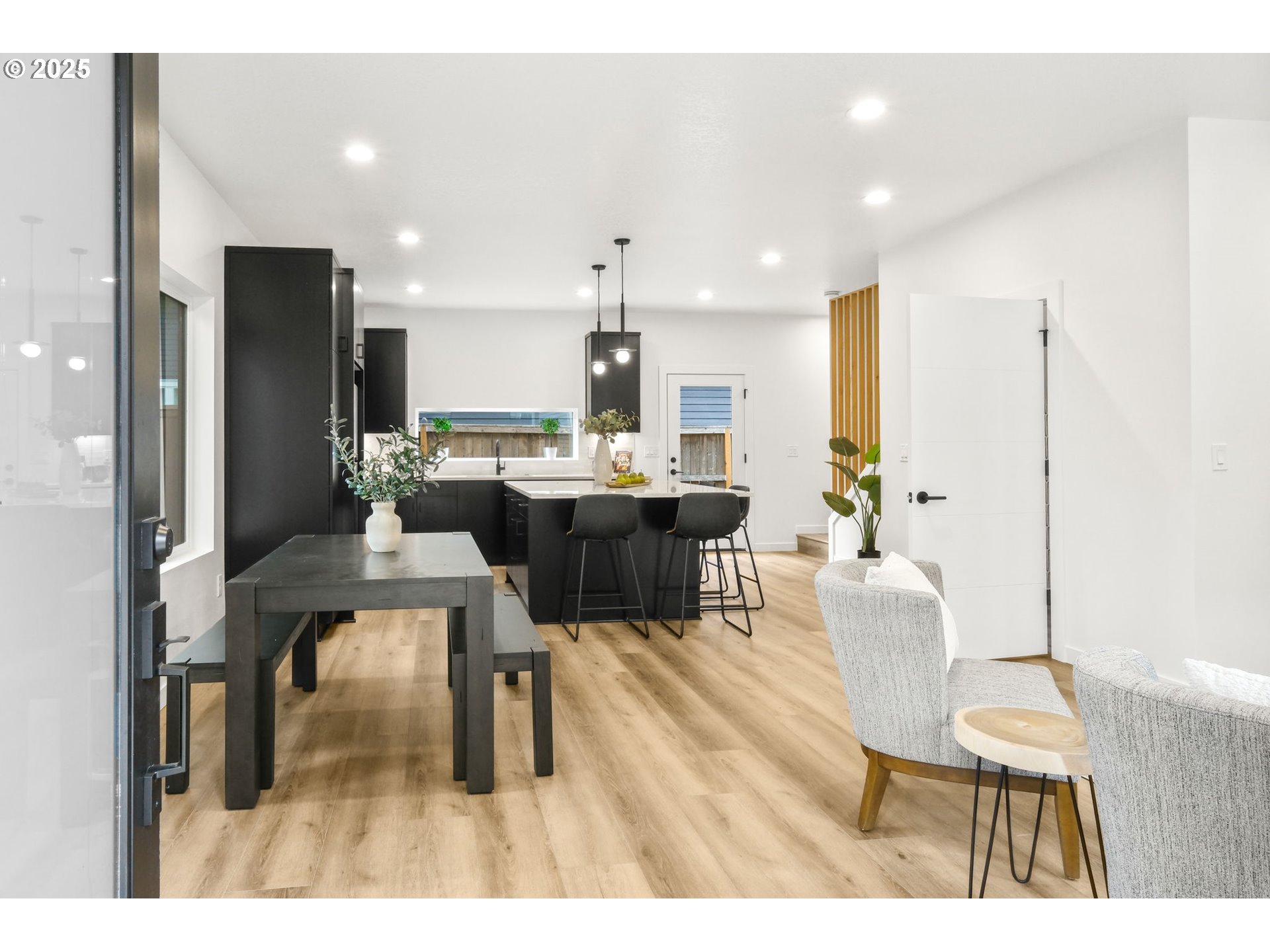 3528 Northeast 44th Avenue Portland, OR 97213 - Photo 2 of 33