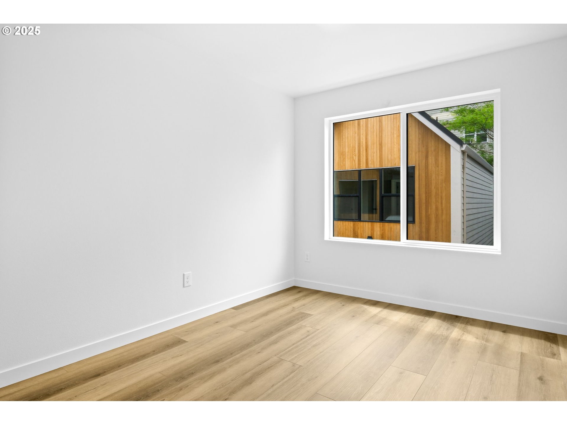 3528 Northeast 44th Avenue Portland, OR 97213 - Photo 24 of 33