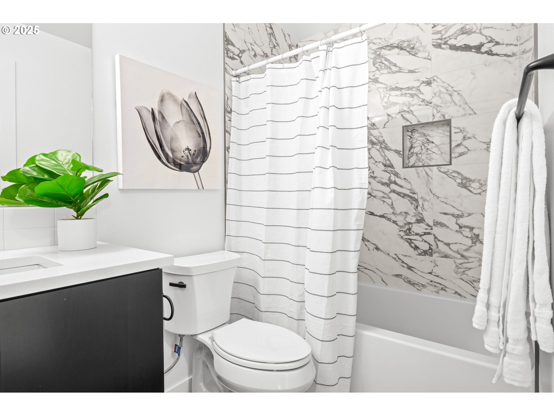 3528 Northeast 44th Avenue Portland, OR 97213 - Photo 27 of 33