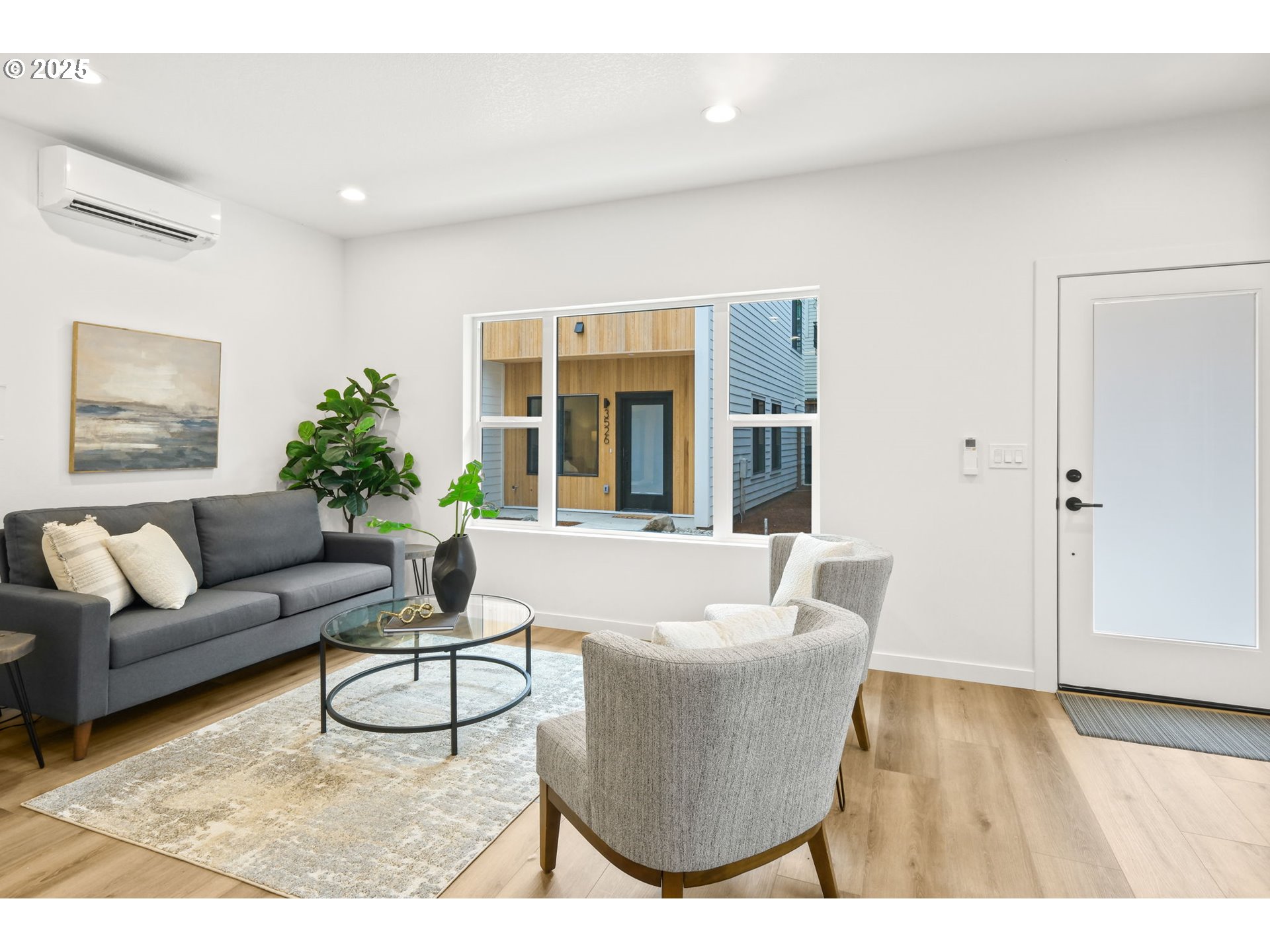 3528 Northeast 44th Avenue Portland, OR 97213 - Photo 5 of 33