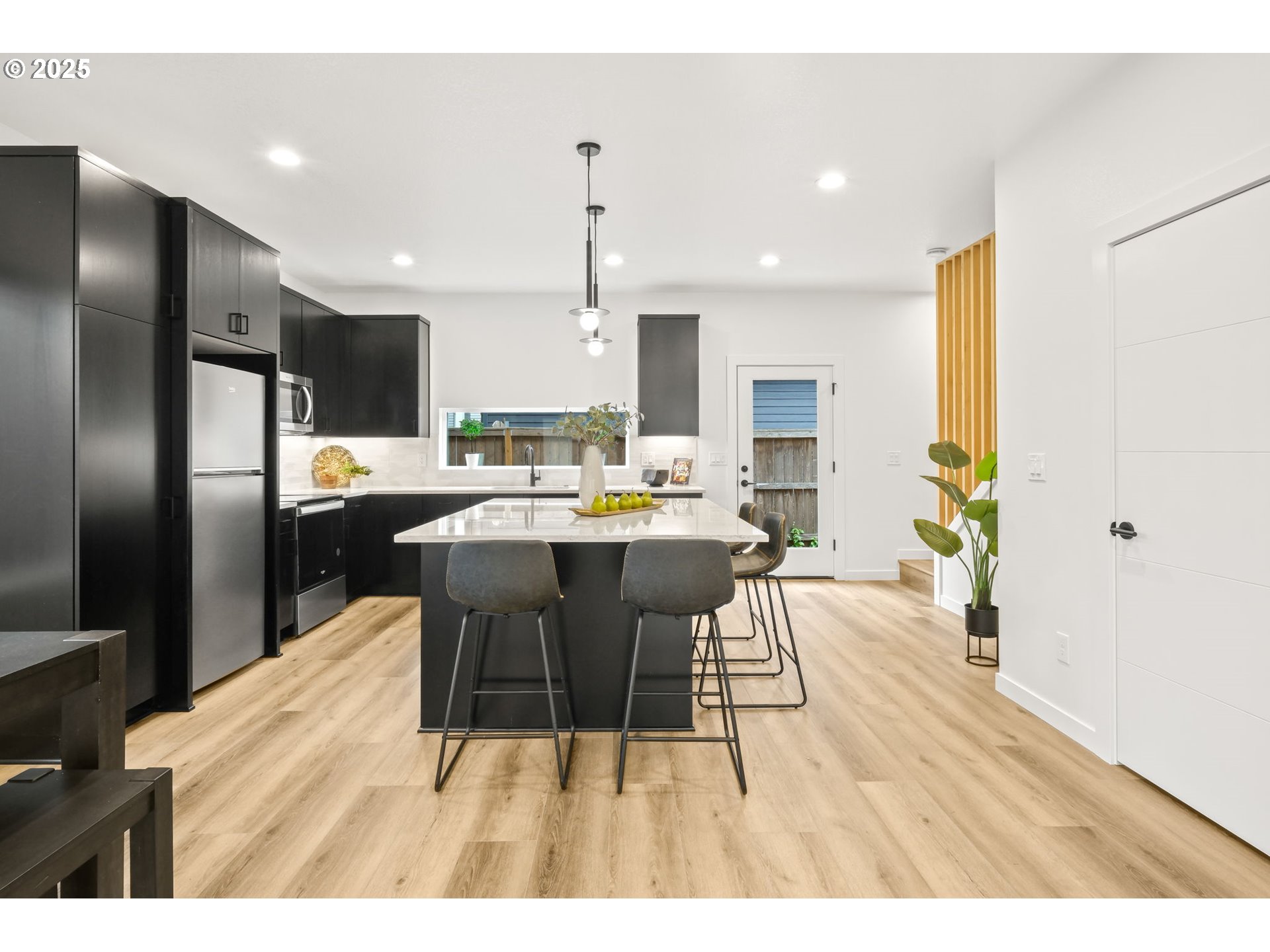 3528 Northeast 44th Avenue Portland, OR 97213 - Photo 9 of 33