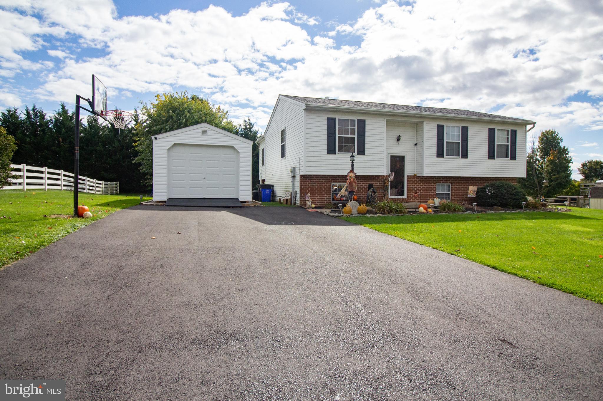 87 Cypress Point Road Felton, PA 17322 - Photo 2 of 44 Gallery Image 2