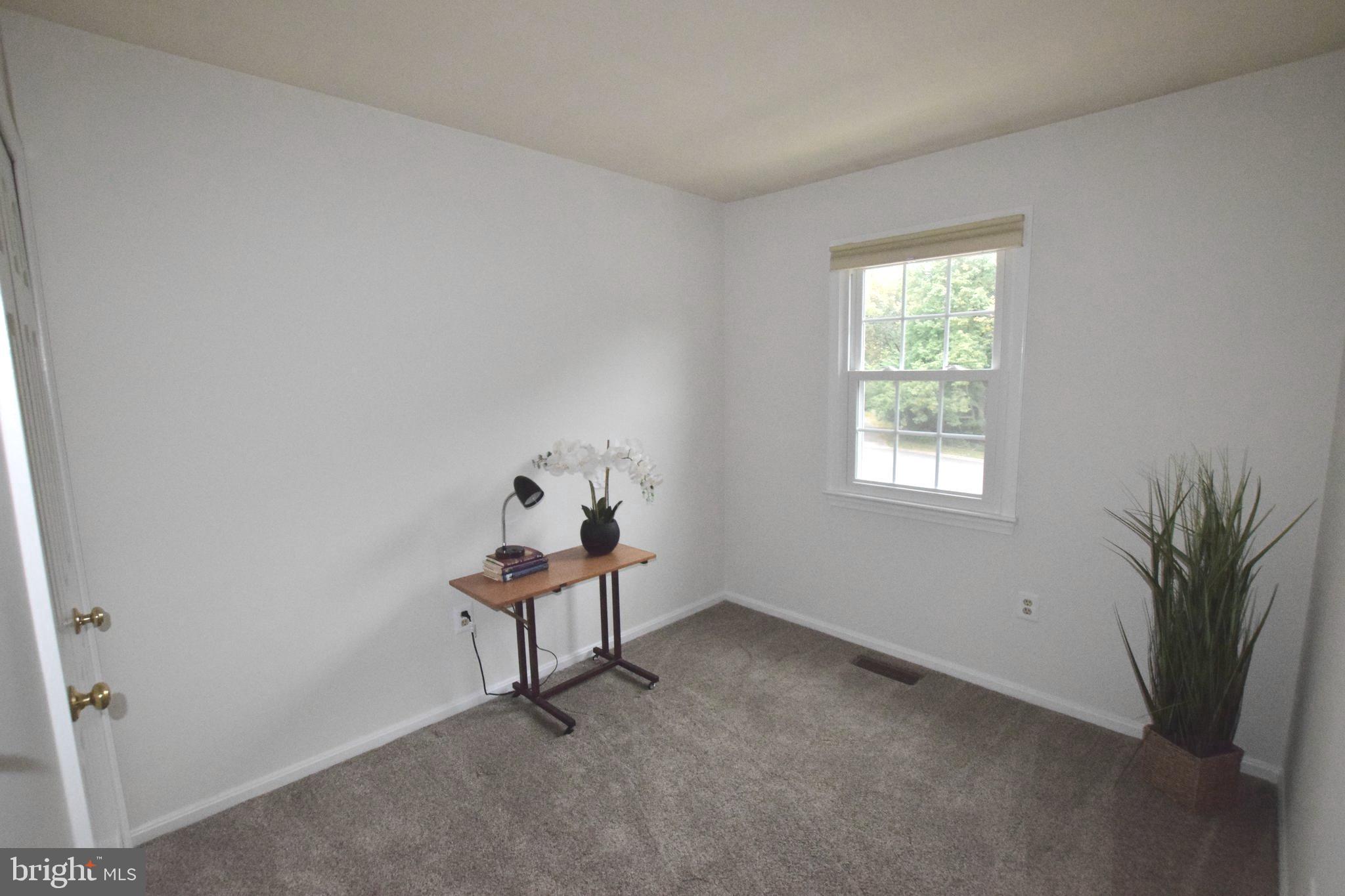 8581 Raglan Road Vienna, VA 22182 - Photo 22 of 30 Gallery Image 22