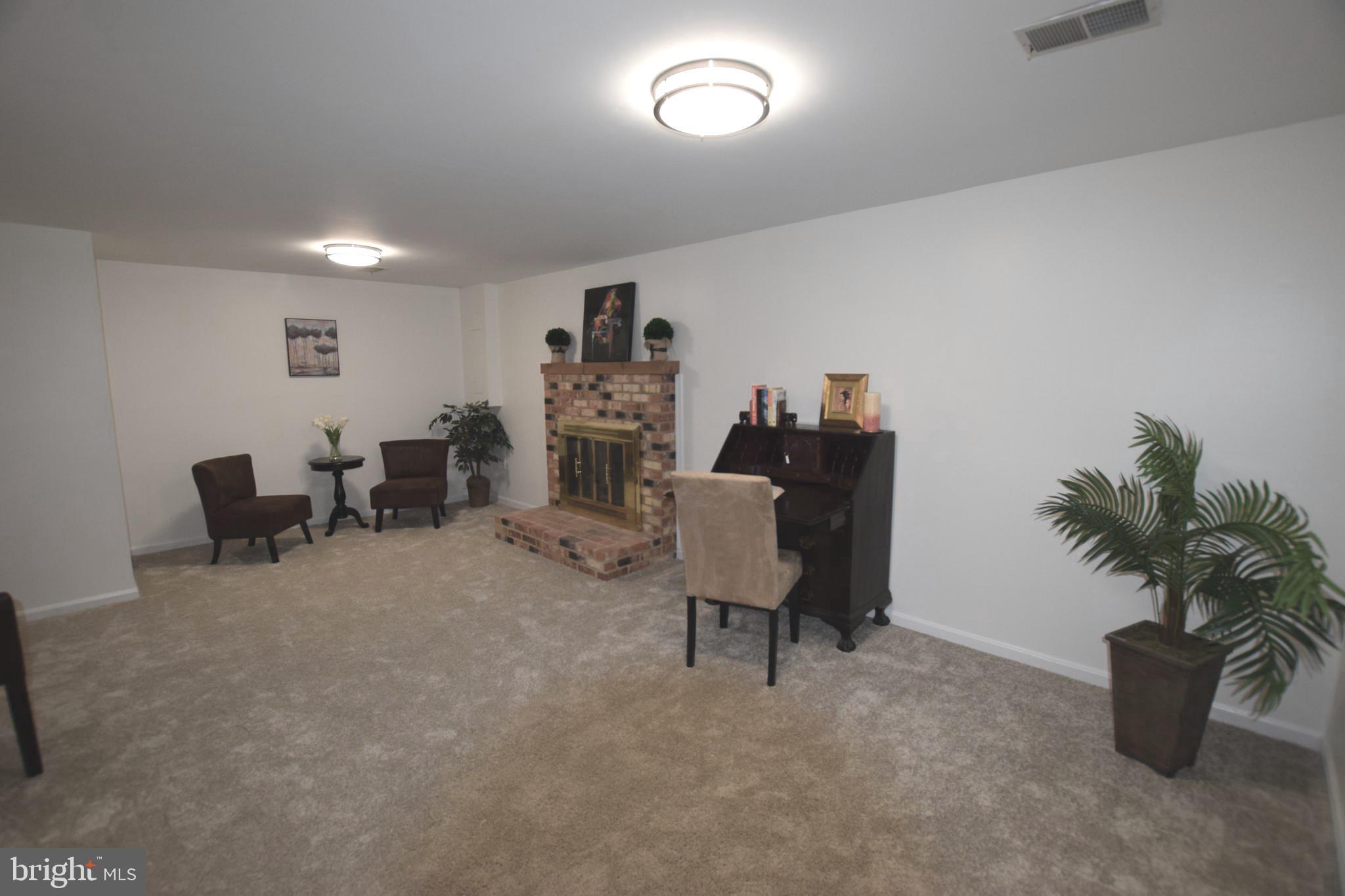 8581 Raglan Road Vienna, VA 22182 - Photo 27 of 30 Gallery Image 27