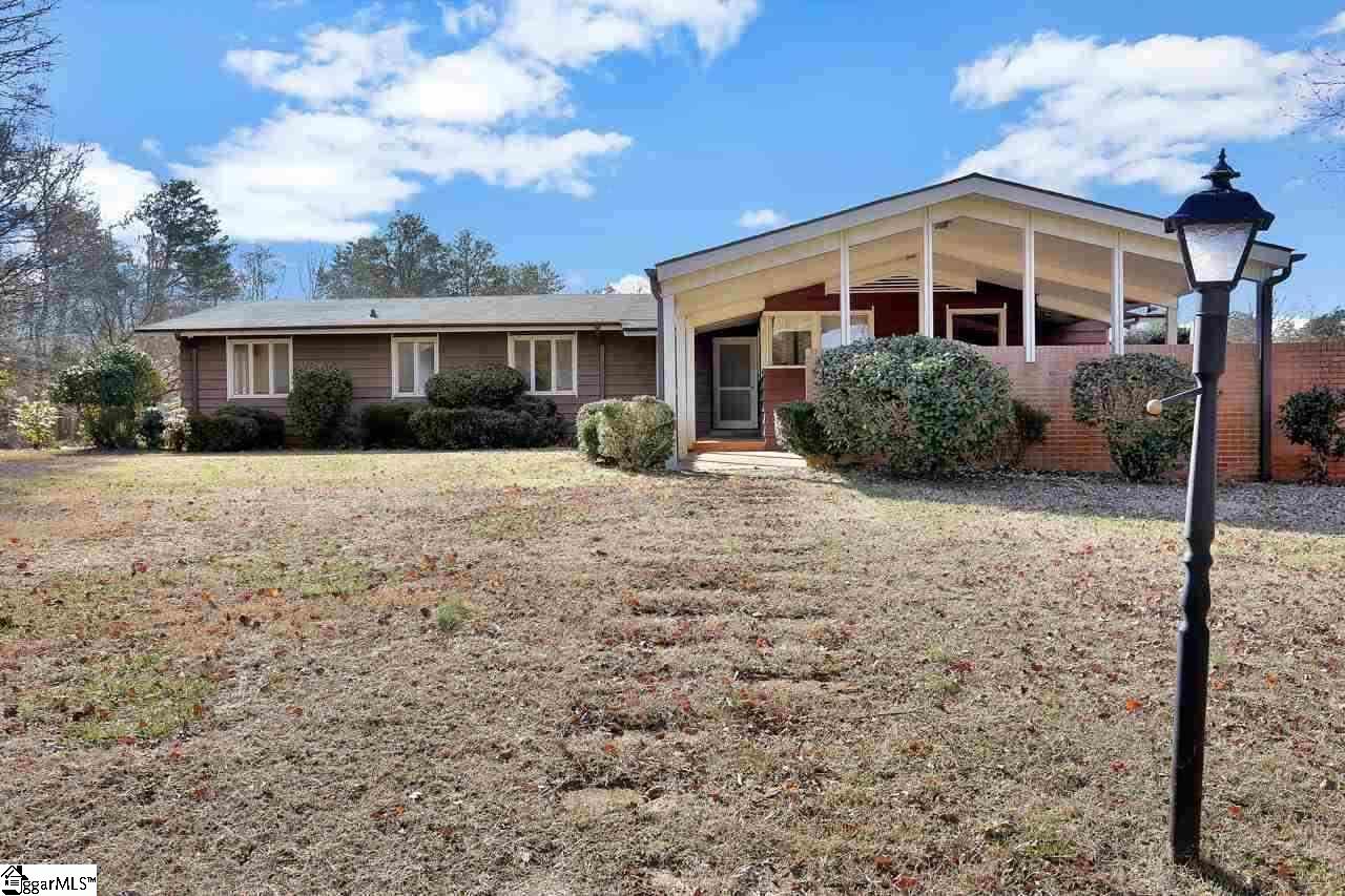 2290 Rainbow Lake Road Inman, SC 29349 - Photo 2 of 26