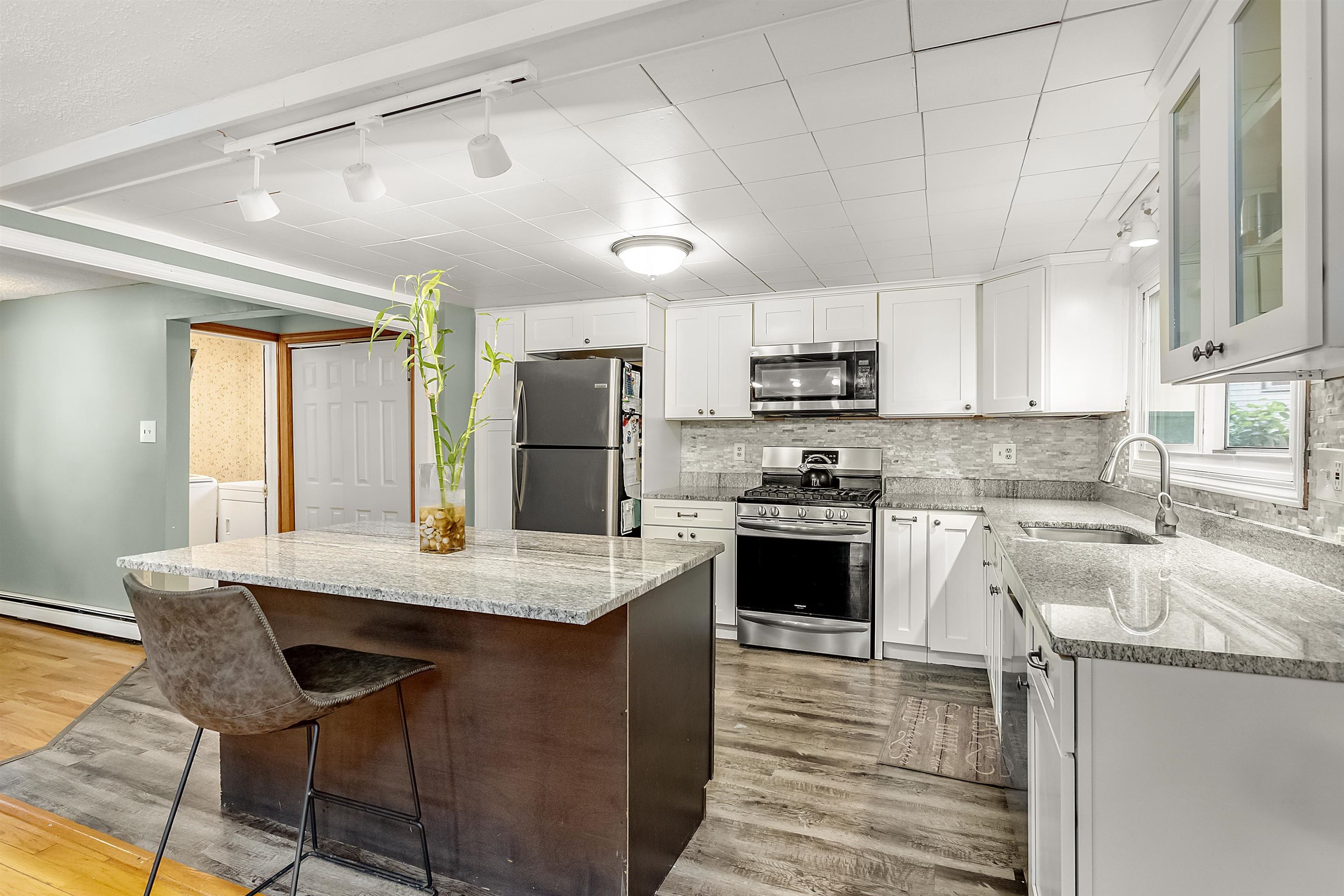 5 Franz Road Salem, NH 03079 - Photo 6 of 40 Gallery Image 6