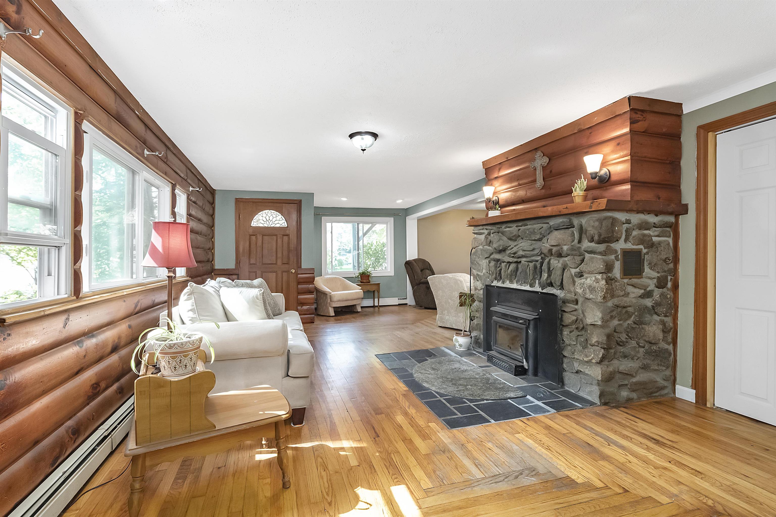 5 Franz Road Salem, NH 03079 - Photo 8 of 40 Gallery Image 8