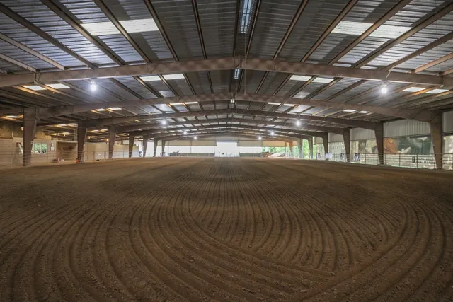 $11,000,000 | 6330 Cox Road, Arrington, TN 37014