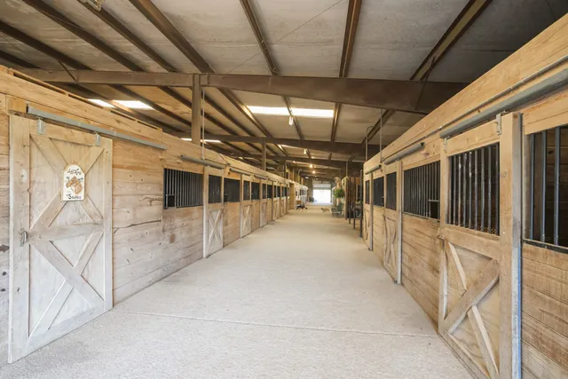 $11,000,000 | 6330 Cox Road, Arrington, TN 37014